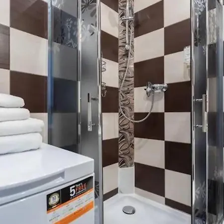 Golden - Comfortable 2-bedroom In Center, Marszalkowska Apartman Varsó